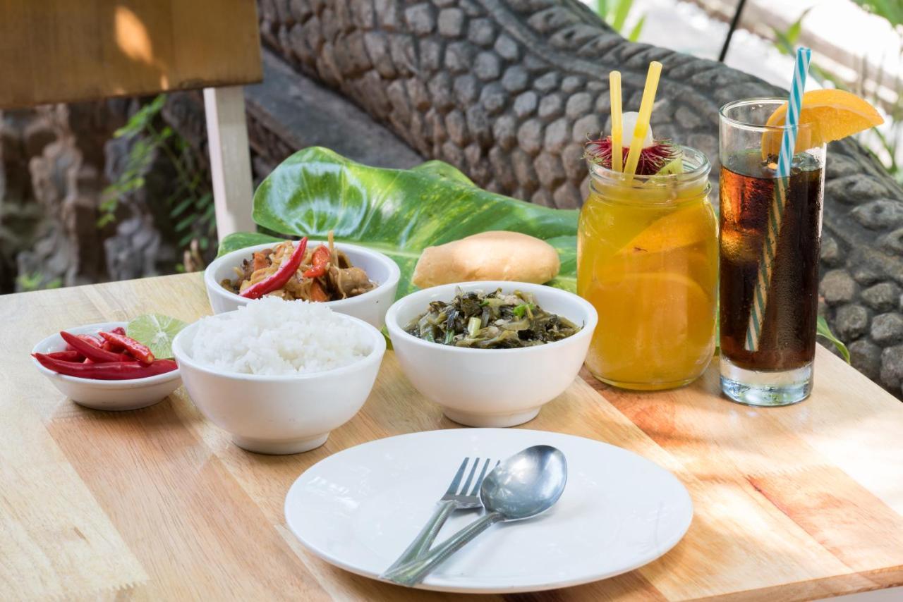 Barefoot Backpacker Resort Siem Reap Exteriör bild