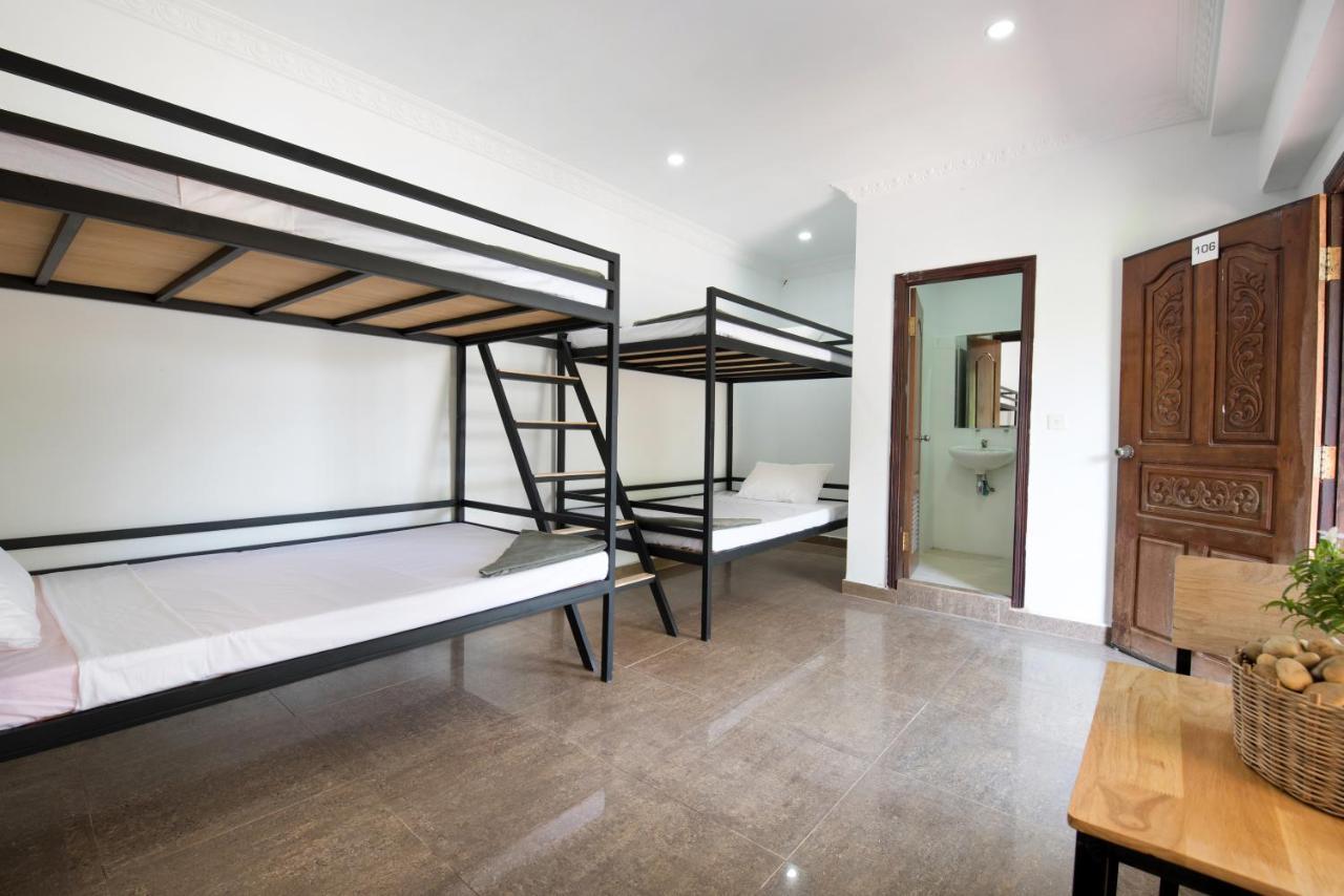 Barefoot Backpacker Resort Siem Reap Exteriör bild